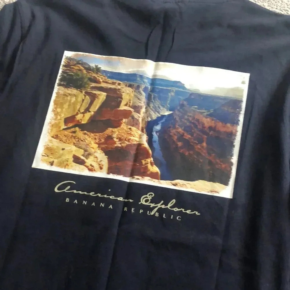Banana Republic Heritage Front and Back Grand Canyon T-Shirt - Picture 11 of 12